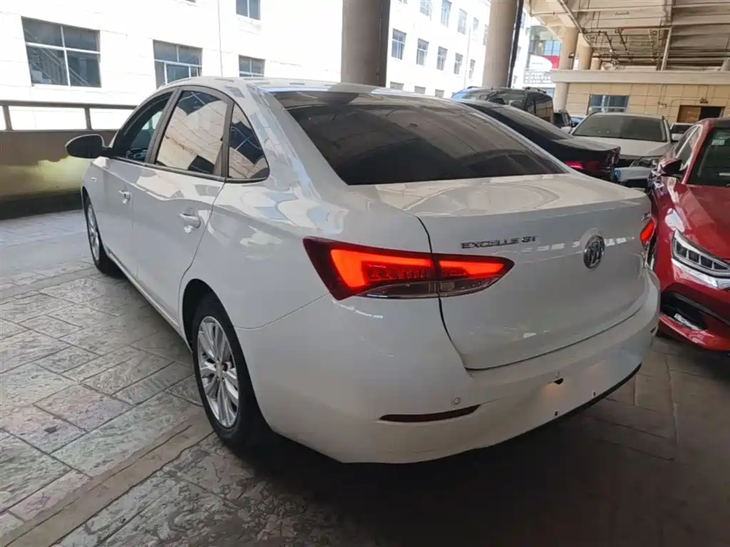 Buick Excelle 2021 Exemplar 1.5L Auto Progressive фото 5