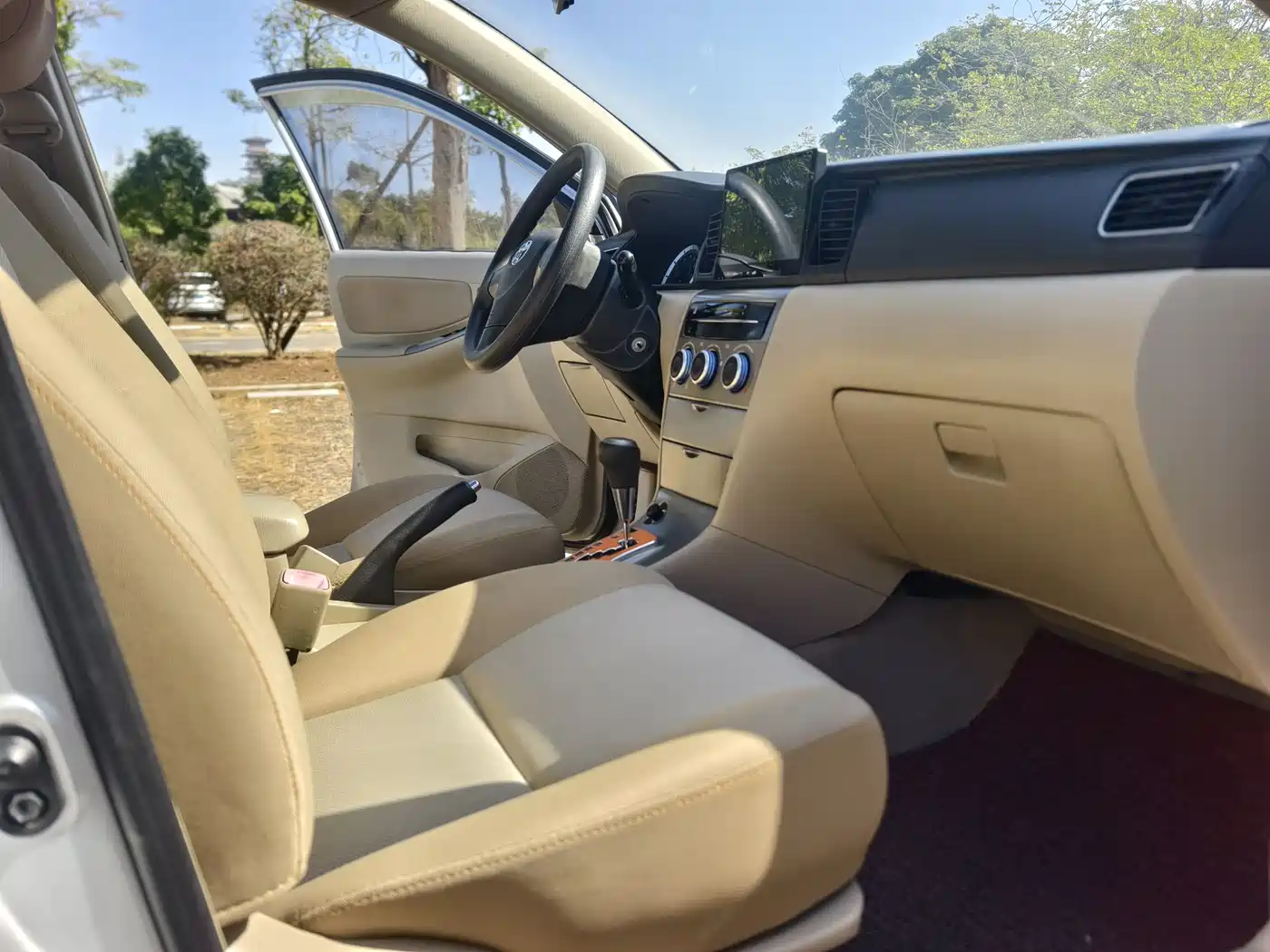 Toyota Corolla 2013 1.6L Automatic Excellence Edition фото 11