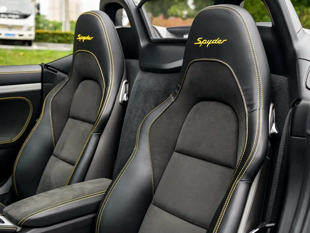 Porsche 718 2022 Spyder 2.0T фото 15