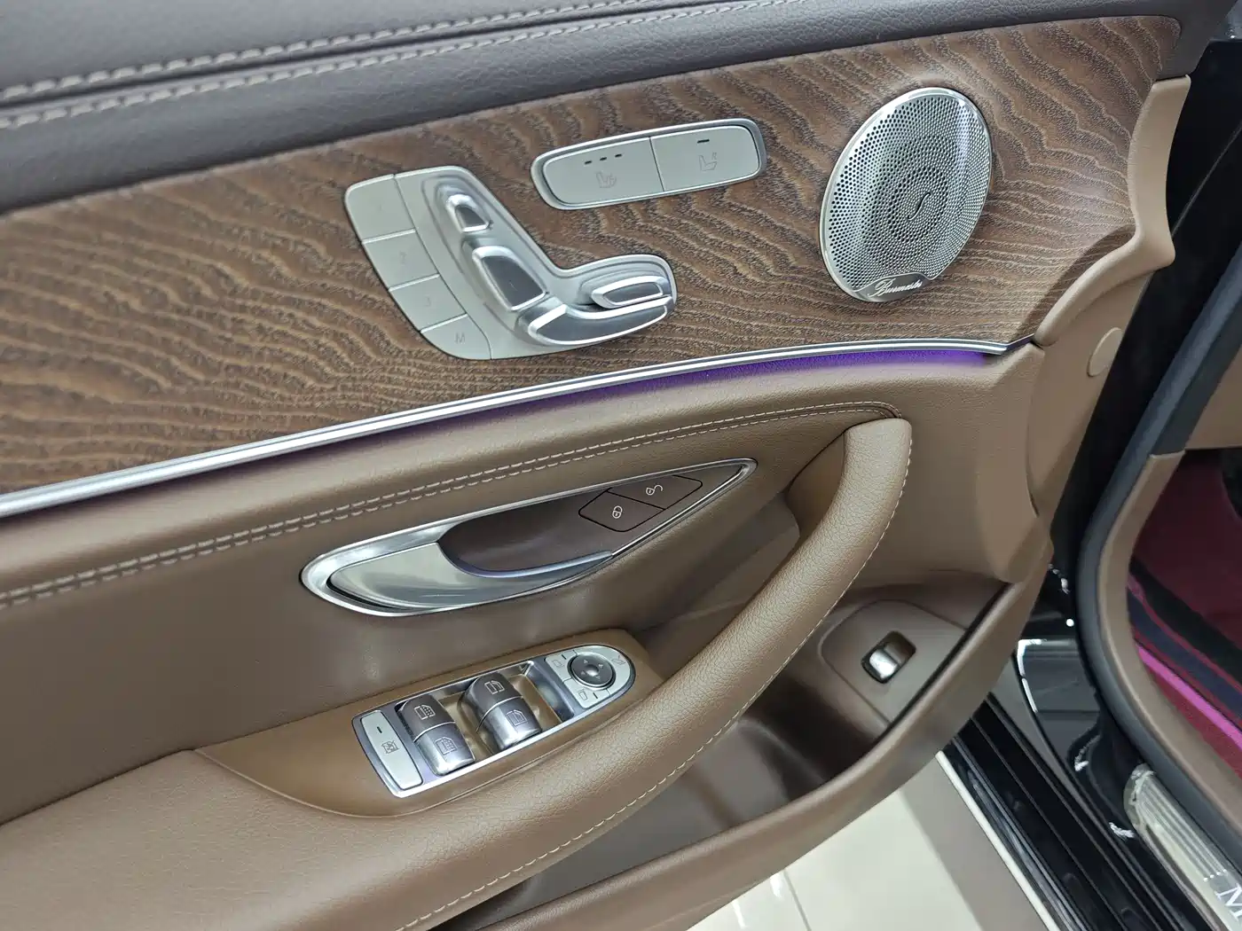 Mercedes-Benz E-Class 2023 E 300 L Luxury фото 15