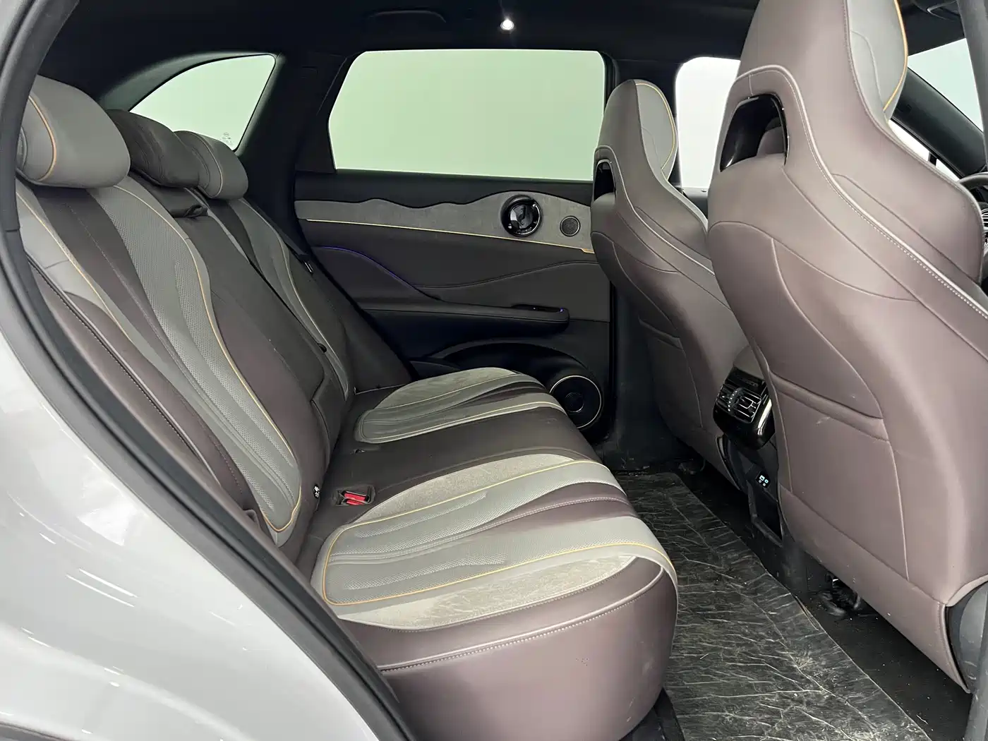 BYD Frigate 07 2024 Glory Edition DM-i 205KM Flagship фото 12