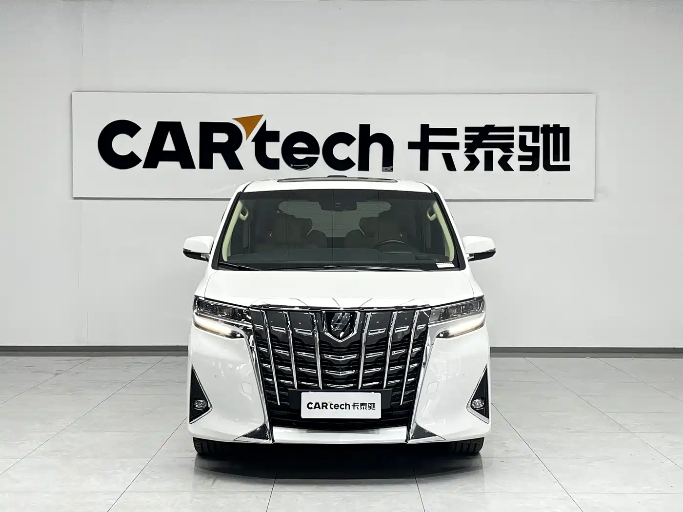 Toyota Alphard 2018 Facelift 3.5L Premium Edition фото 17