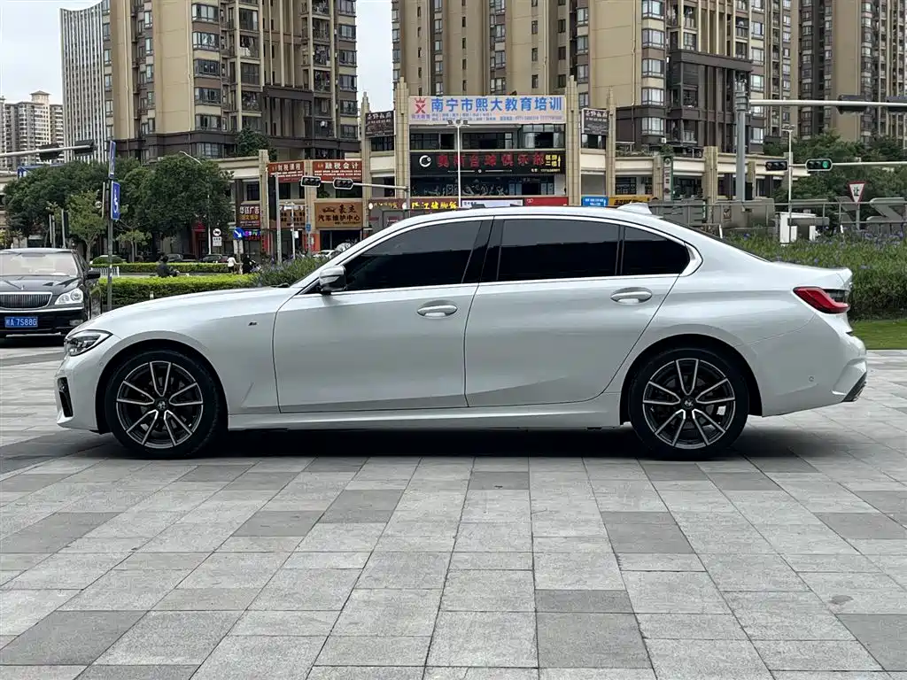 BMW 3 Series 2020 325Li M Sport Package фото 8