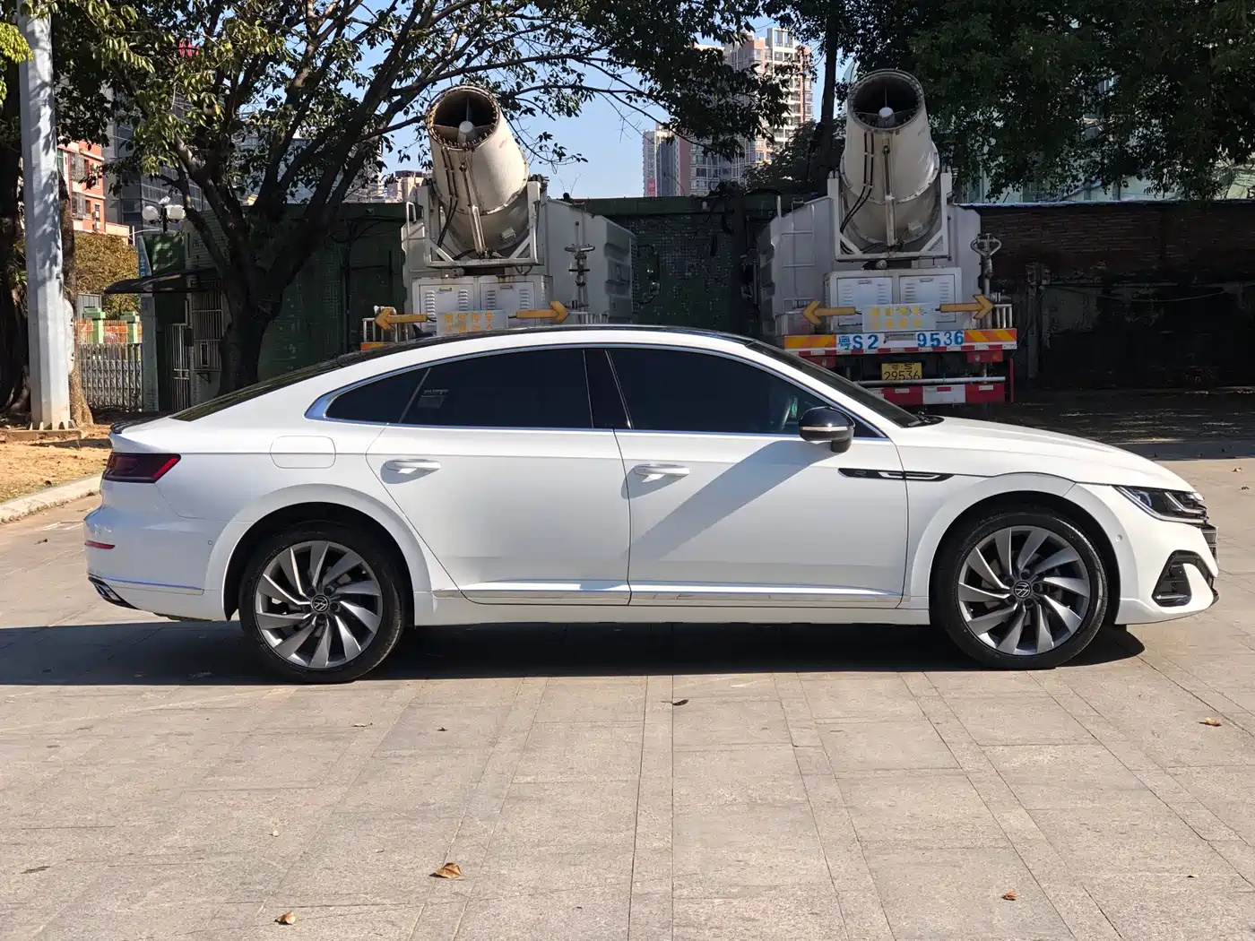 Volkswagen FAW-Volkswagen CC 2023 380TSI Eye-catching Edition фото 9