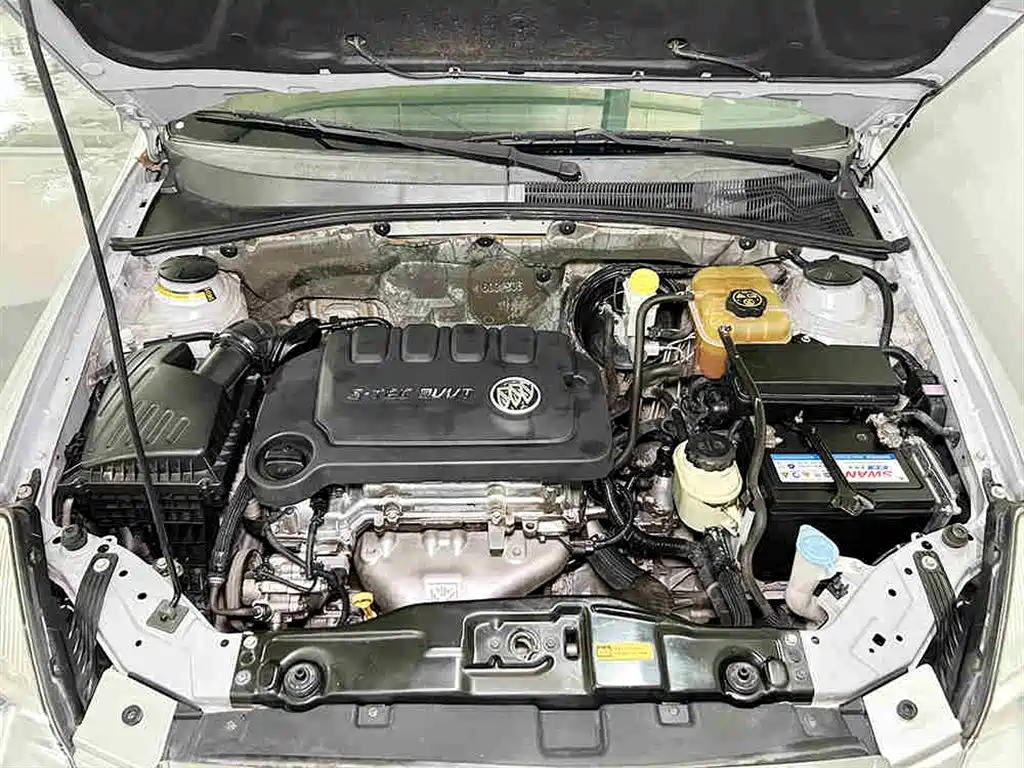 Buick Excelle 2013 1.5L Manual Classic Edition фото 8
