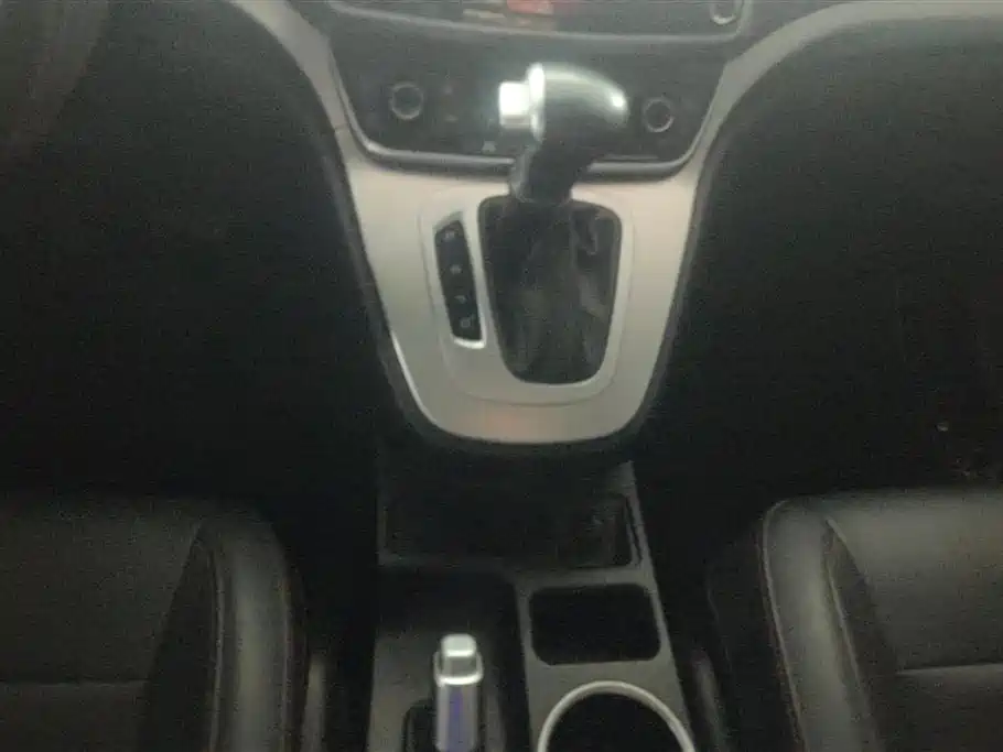Haval M6 2019 1.5T DCT 2WD Value Edition (China VI) фото 15