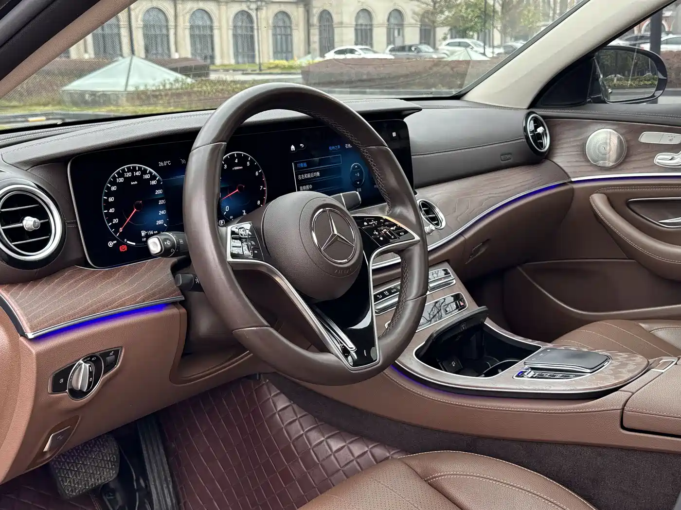 Mercedes-Benz E-Class 2022 E 300 L Luxury фото 22