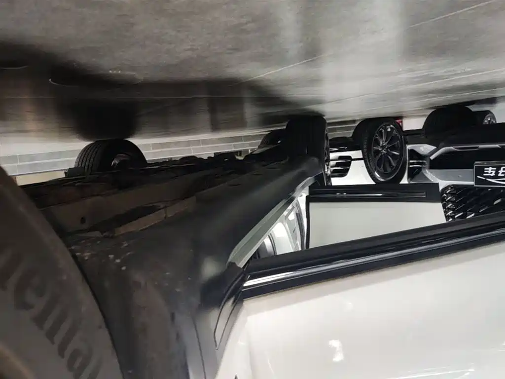 Infiniti QX70 2018 2015 Model 3.7L Shadow Edition