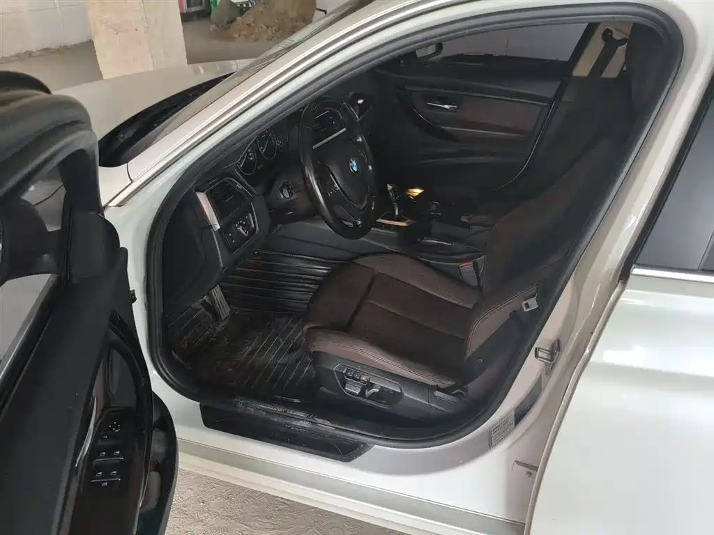 BMW 3 Series 2018 320Li Fashion Style фото 8