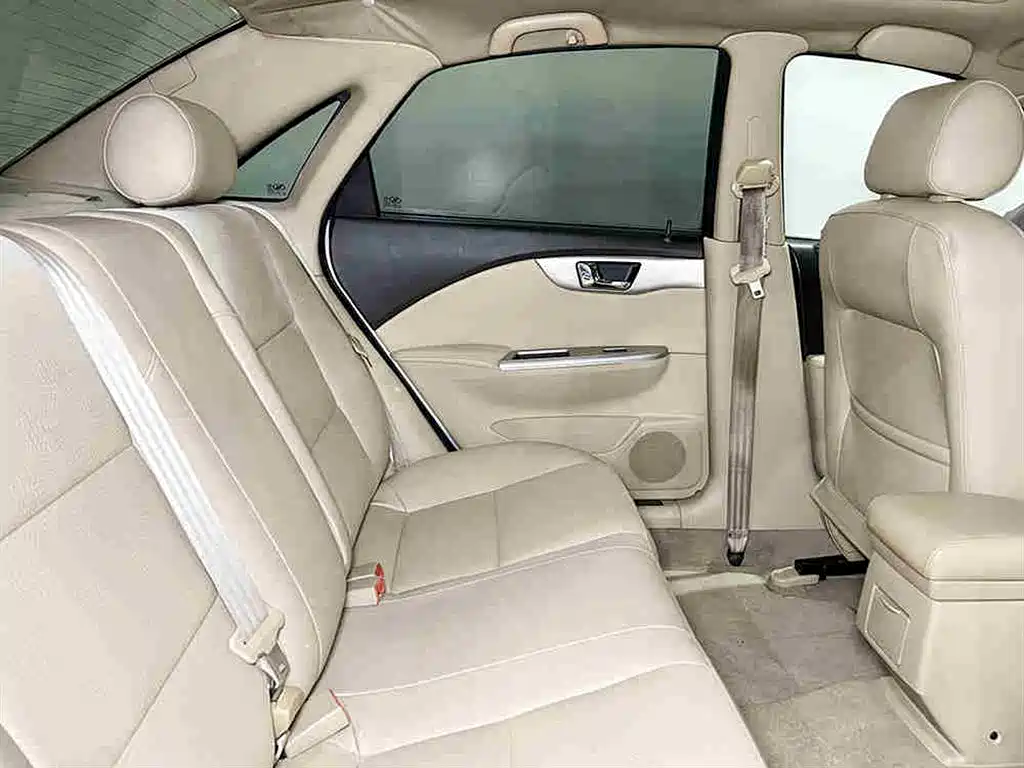 Buick Excelle 2013 1.5L Manual Classic Edition фото 7