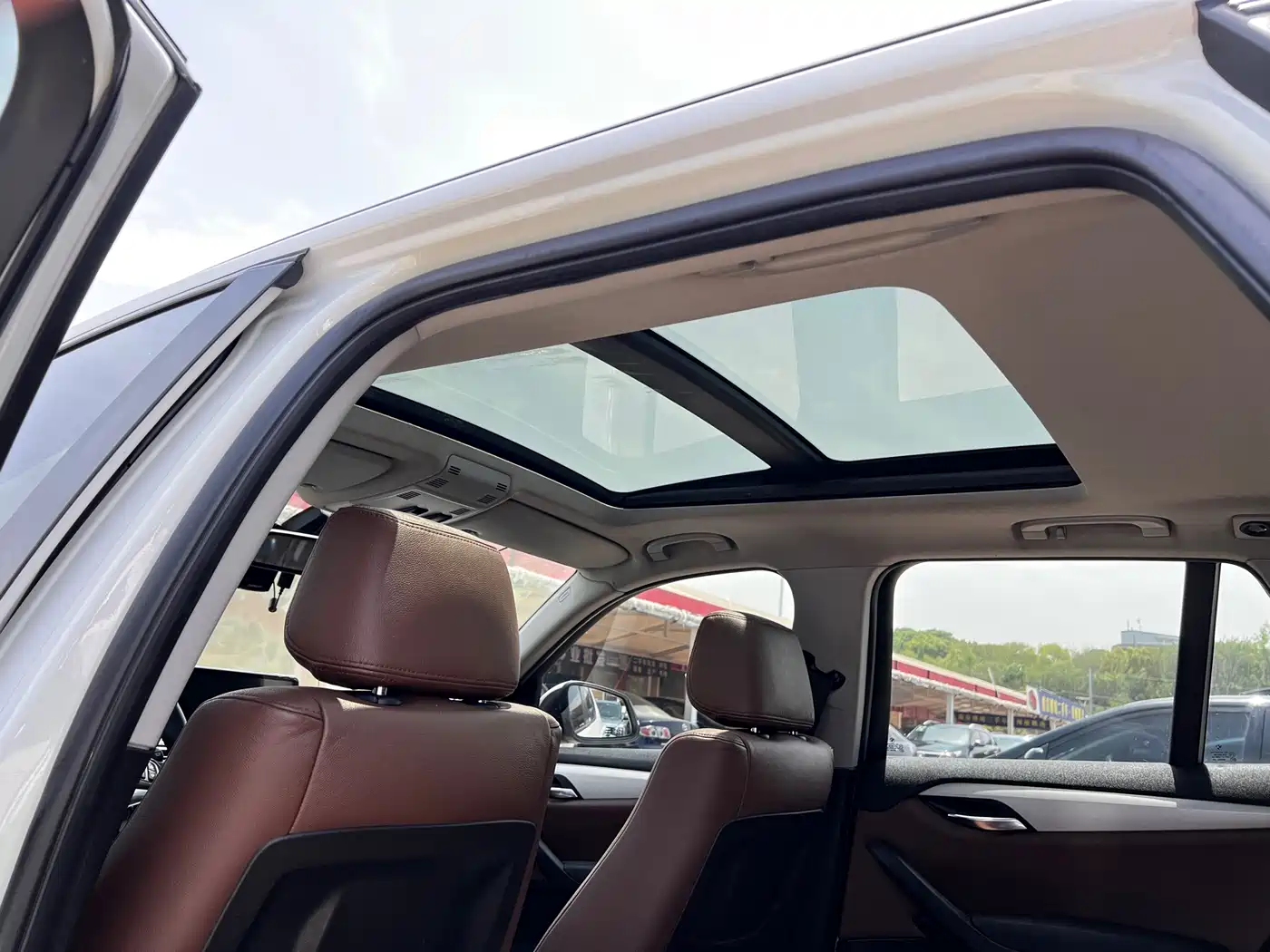 BMW X1 2015 Model sDrive18i Fashion Advanced Edition фото 17