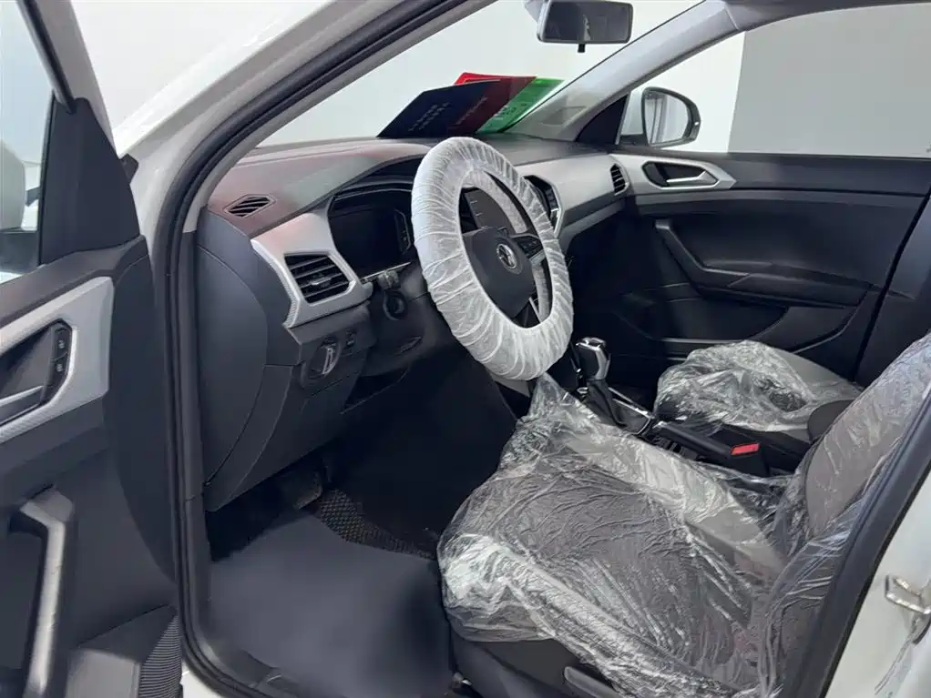 Volkswagen Tanying 2021 200TSI DSG Joy Smart Connect Edition фото 12
