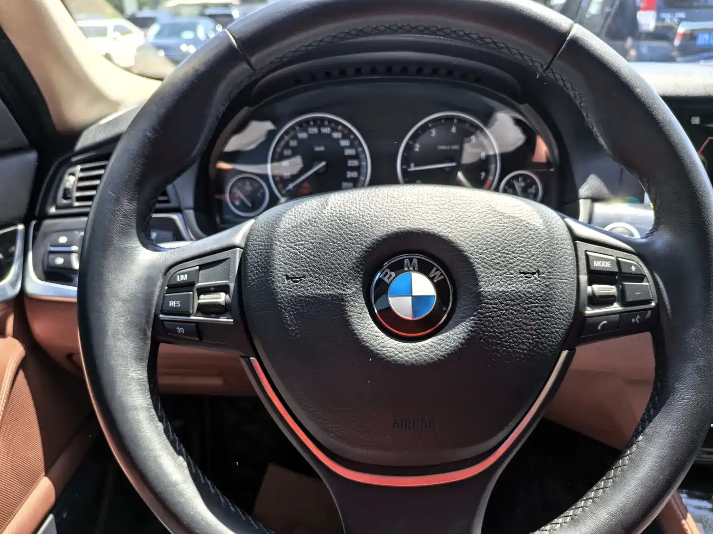 BMW 5 Series 2017 520Li Classic Edition фото 14