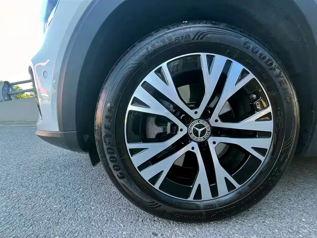 Mercedes-Benz GLB 2025 GLB 220 Dynamic фото 6