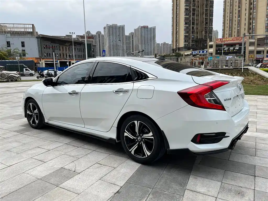 Honda Civic 2019 220TURBO CVT Jingqing Edition China V фото 4