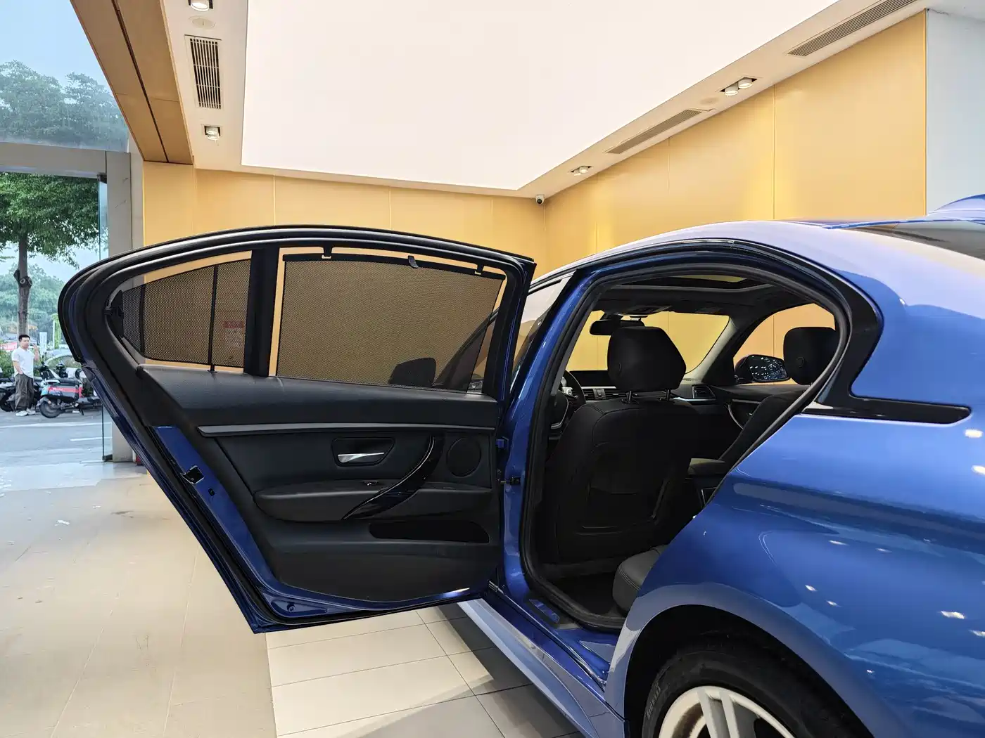 BMW 3 Series 2017 320Li M Sport фото 22