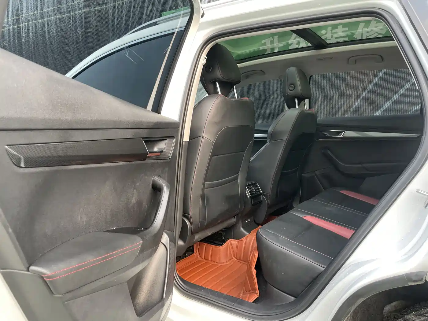 Škoda Karoq 2023 TSI280 Luxury Edition фото 17