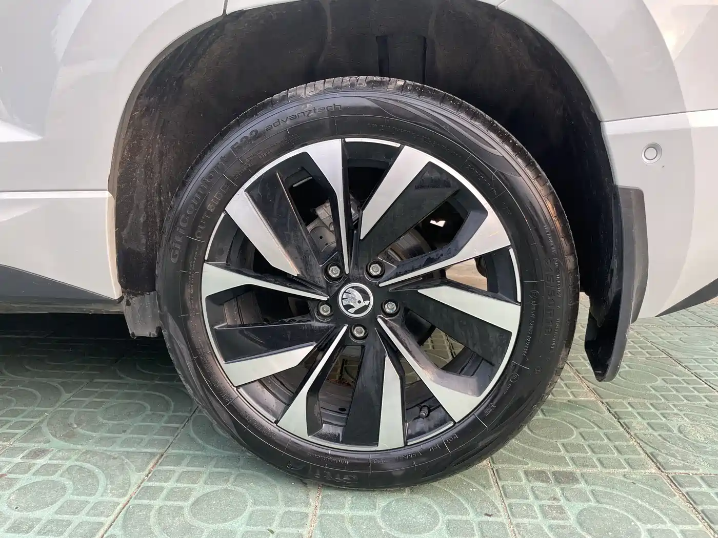 Škoda Karoq 2023 TSI280 Luxury Edition фото 27