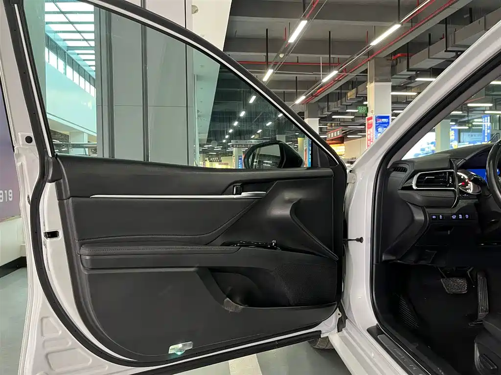 Toyota Camry 2019 2.5G Luxury (China V) фото 15