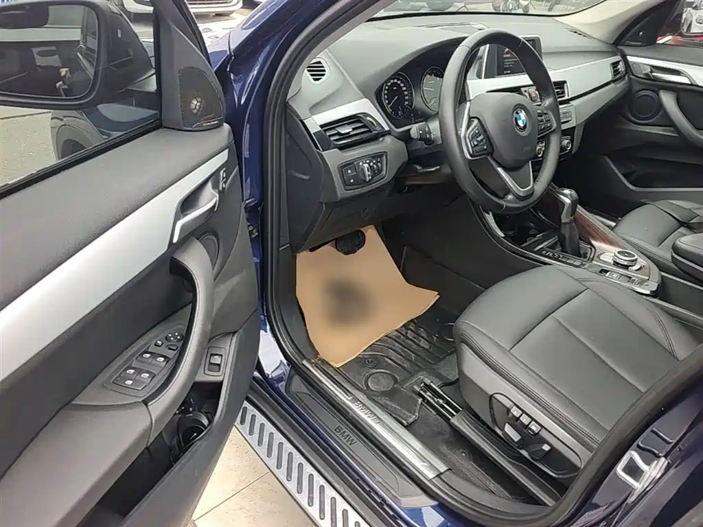 BMW X1 2019 sDrive18Li Fashion Model фото 16