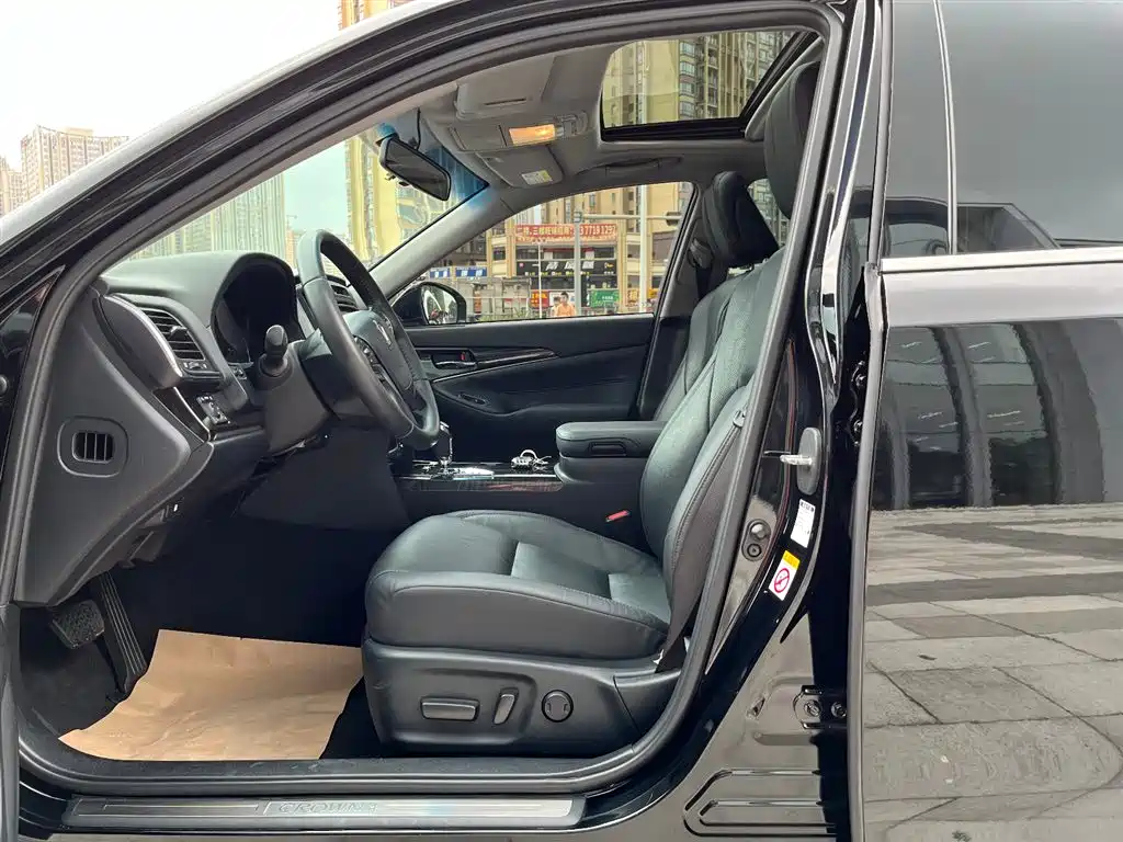 Toyota Crown 2015 2.5L Smart Edition фото 11