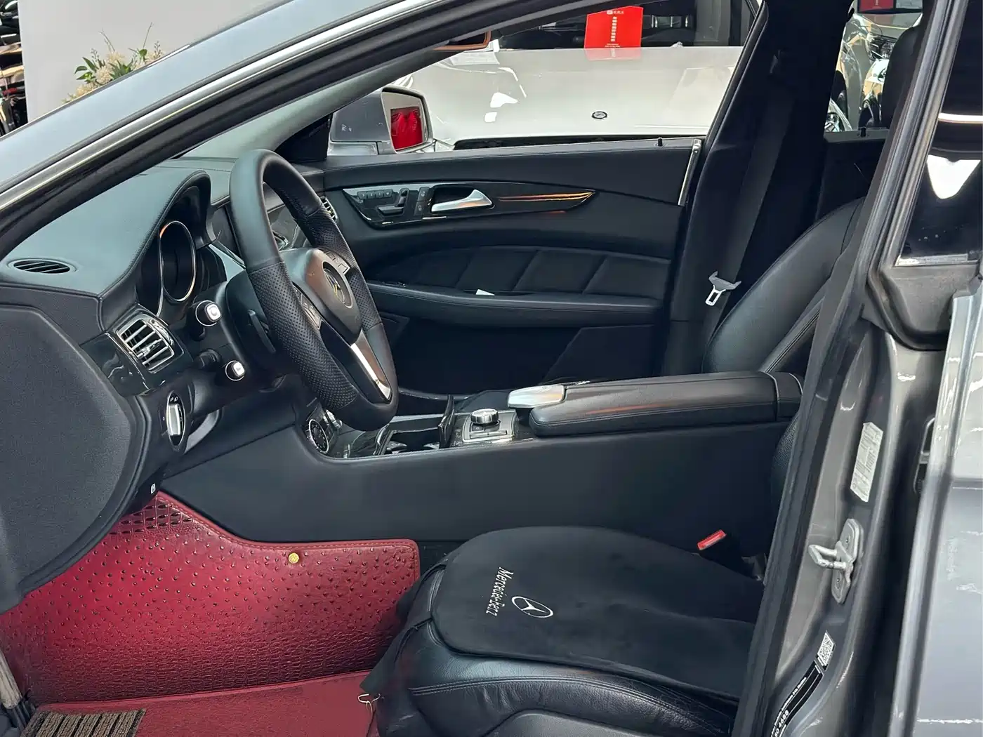 Mercedes-Benz CLS 2012 CLS 300 CGI фото 4
