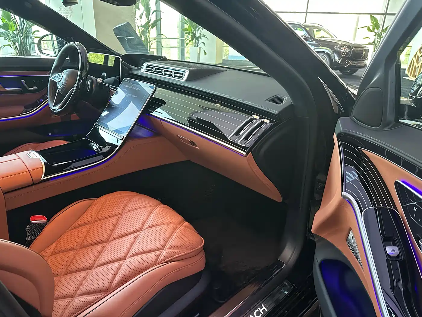 Mercedes-Benz Maybach S-Class 2026 S 580 4MATIC фото 17