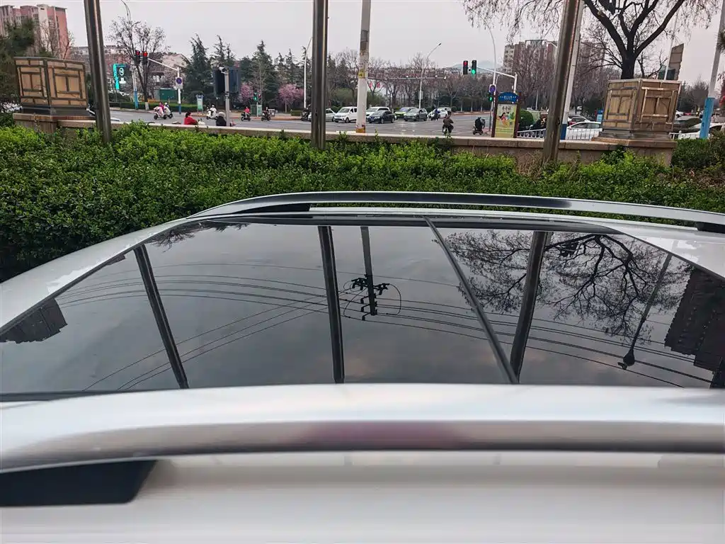 Volkswagen T-Cross 2019 1.5L Automatic Comfort Edition фото 19
