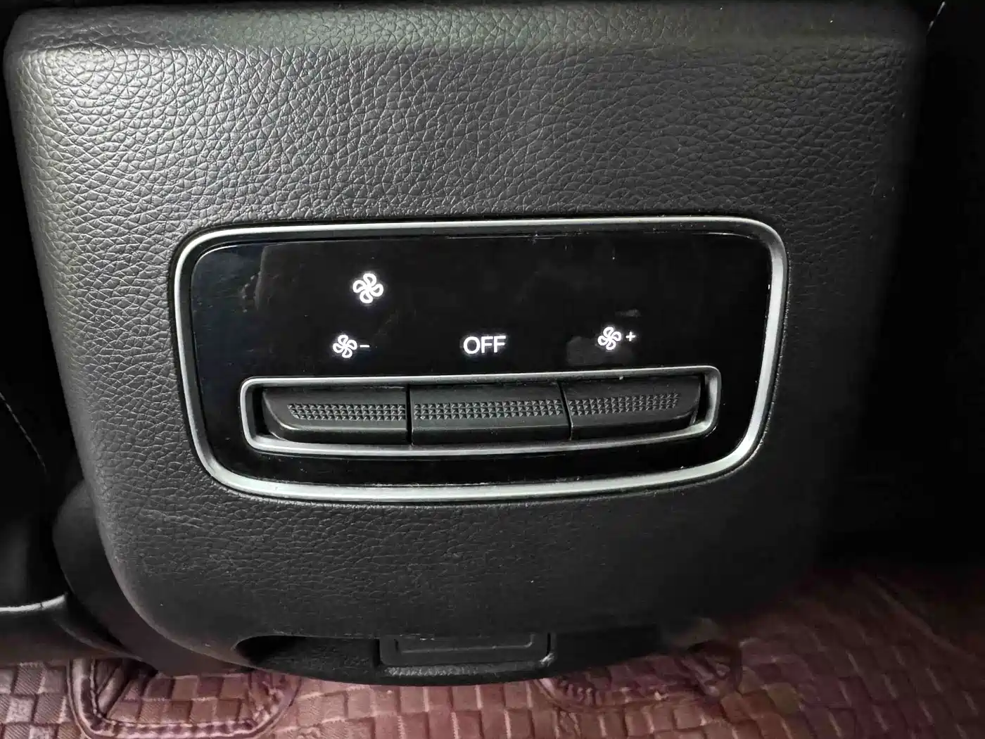 GAC Trumpchi Trumpchi M6 2021 PRO 270T DCT Premium Edition фото 11