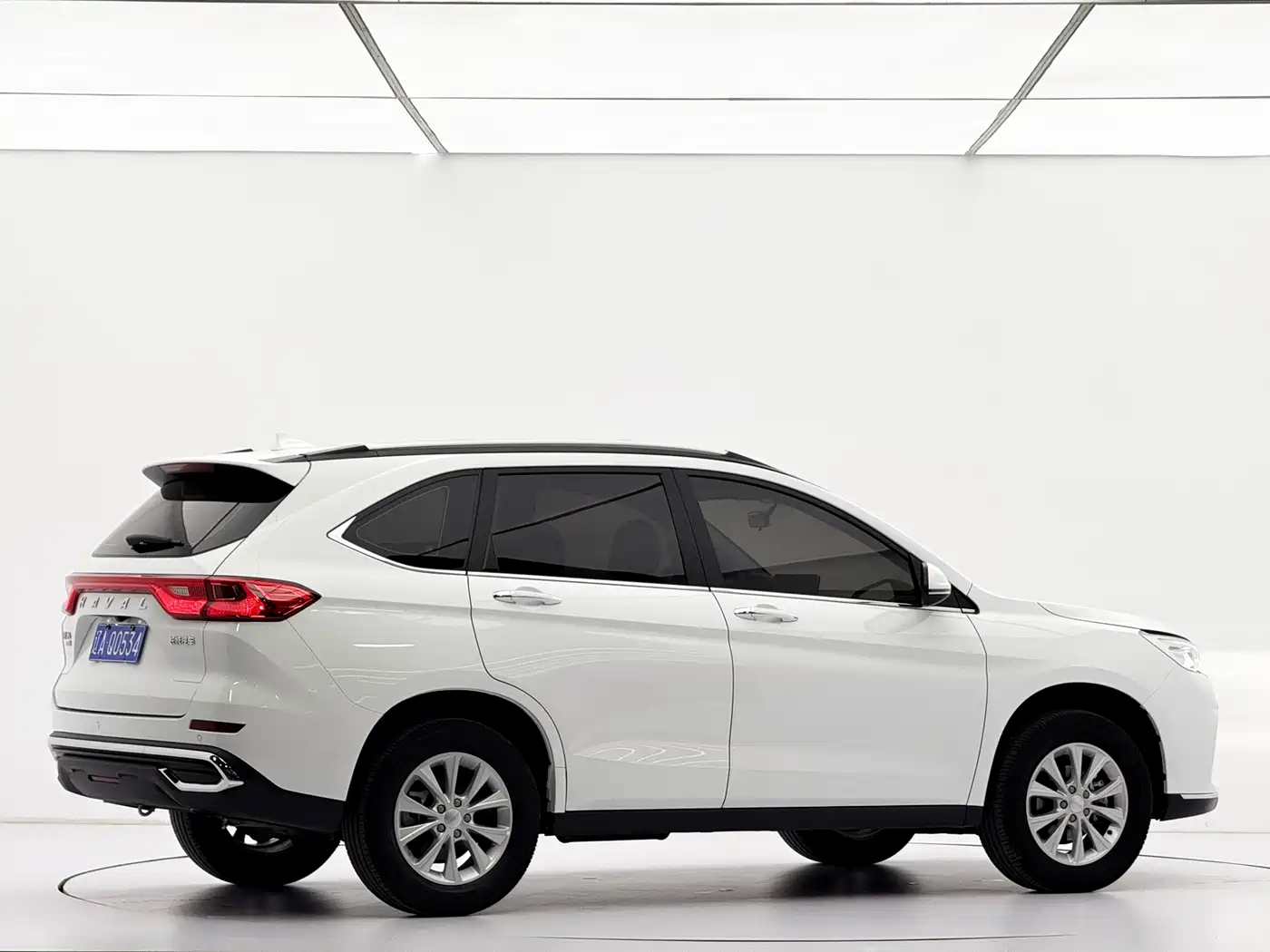 Haval M6 2023 PLUS 1.5T DCT Luxury Smart Connect фото 4