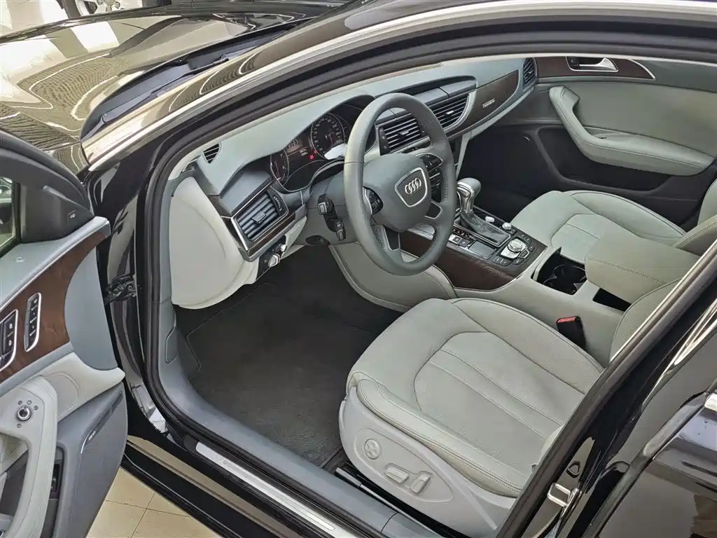 Audi A6L 2014 50 TFSI quattro Luxury фото 14