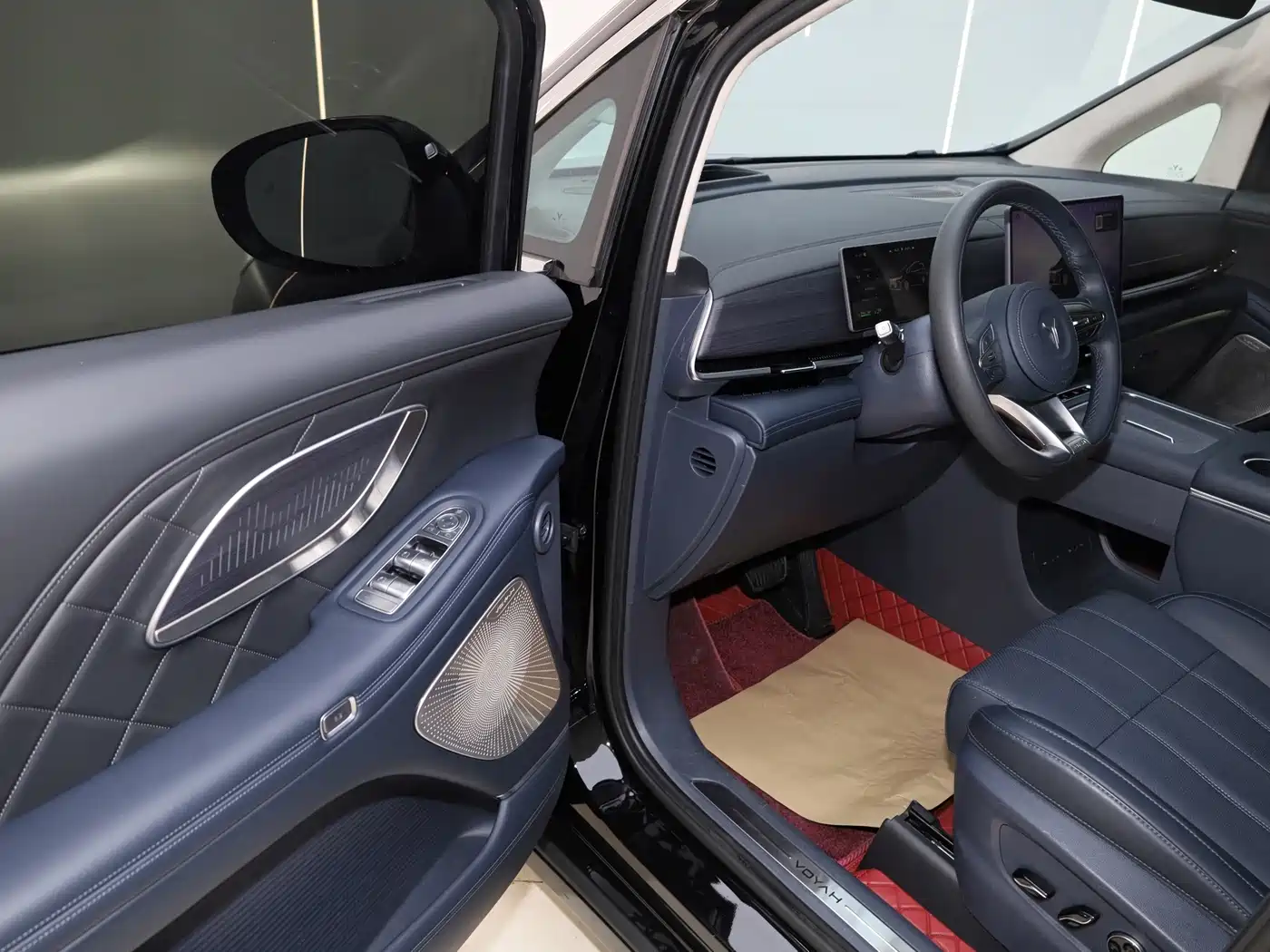 Voyah Dreamer 2025 2025 Model PHEV Basic Version