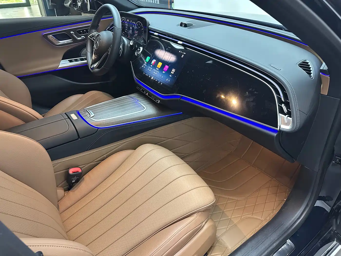Mercedes-Benz E-Class 2024 Model E 300 L Luxury фото 8