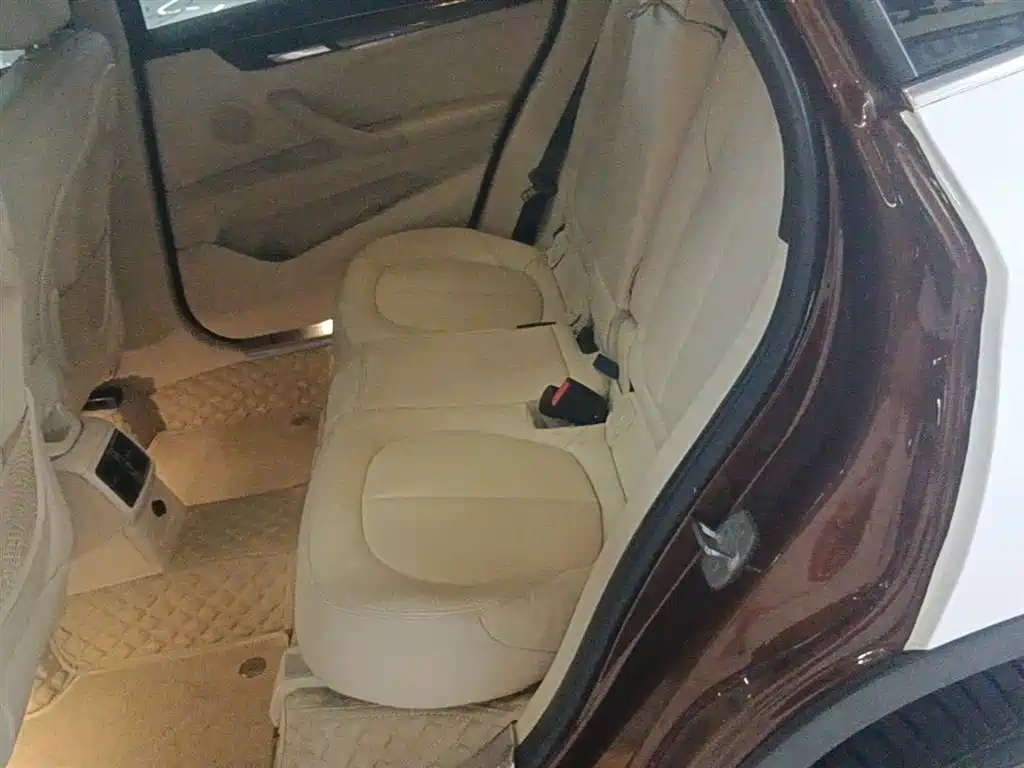 BMW X1 2016 sDrive18Li Luxury Model фото 17