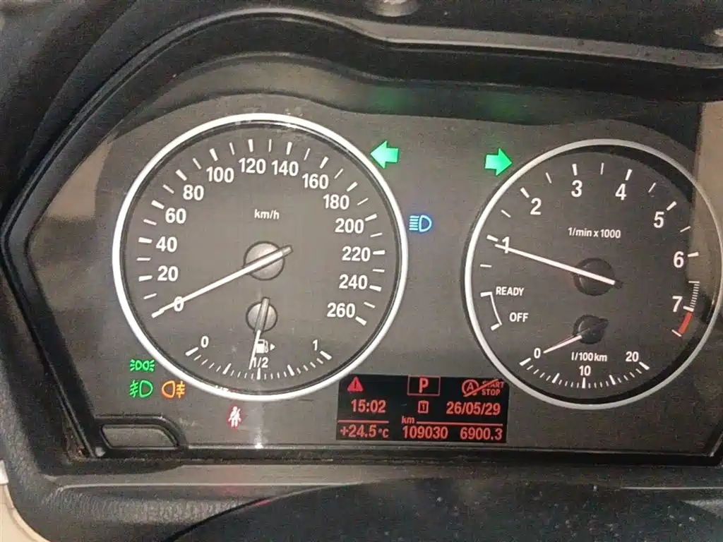 BMW X1 2016 sDrive18Li Luxury Model фото 12