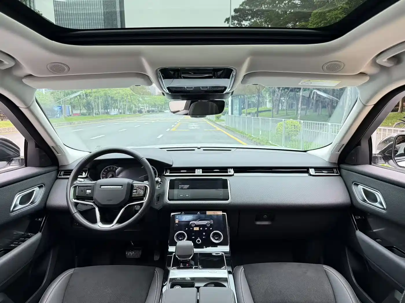 Land Rover Range Rover Velar 2021 P250 фото 5