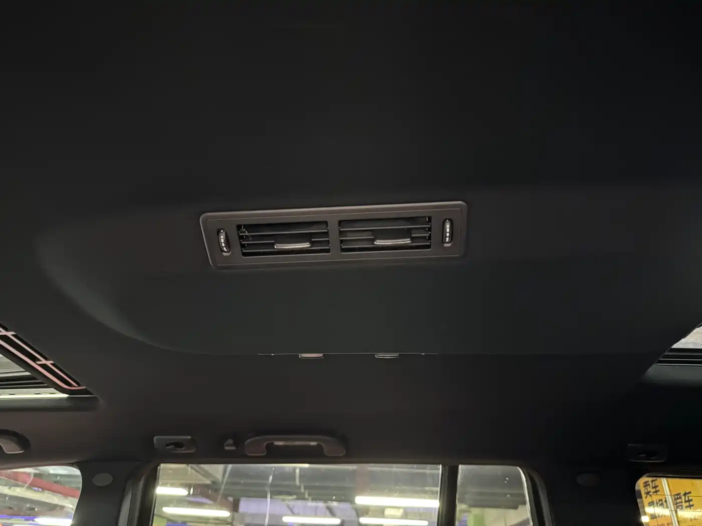 Mercedes-Benz GL-Class 2011 GL 450 Prestige Grand Edition фото 32