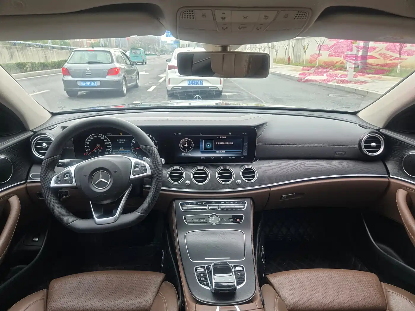 Mercedes-Benz E-Class 2018 Facelift E 200 L Sport фото 4