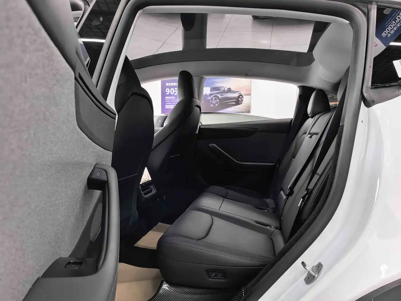 Tesla Model Y 2025 Rear-Wheel Drive фото 6