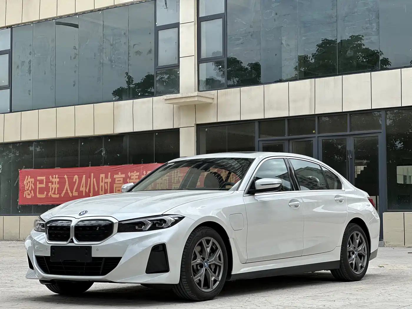 BMW i3 2024 eDrive 35 L