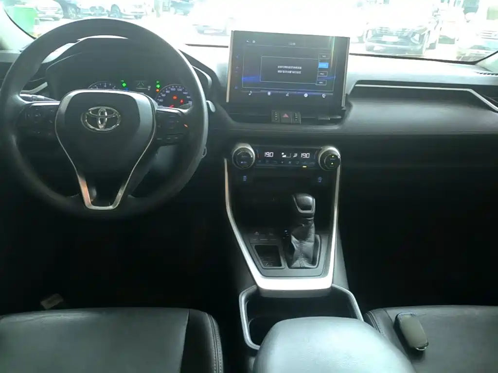 Toyota Wildlander 2020 2.0L CVT 2WD Luxury Edition фото 10