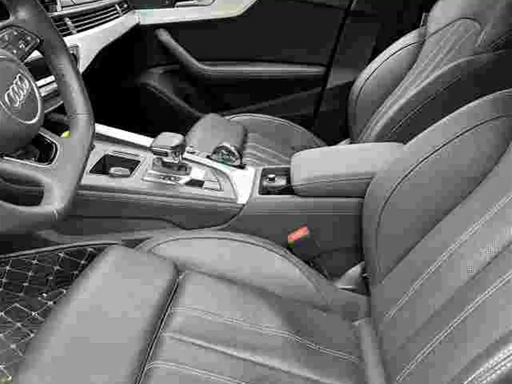 Audi A4L 2022 40 TFSI Luxury Dynamic фото 4
