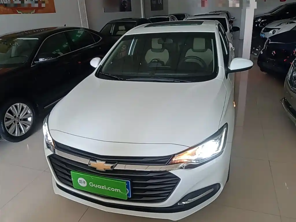 CHEVROLET CRUZE