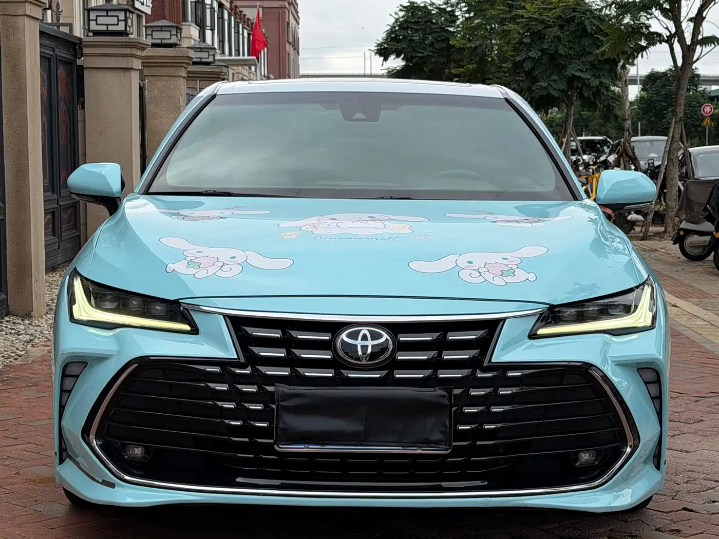 Toyota Avalon 2023 2.0L Luxury Edition фото 2