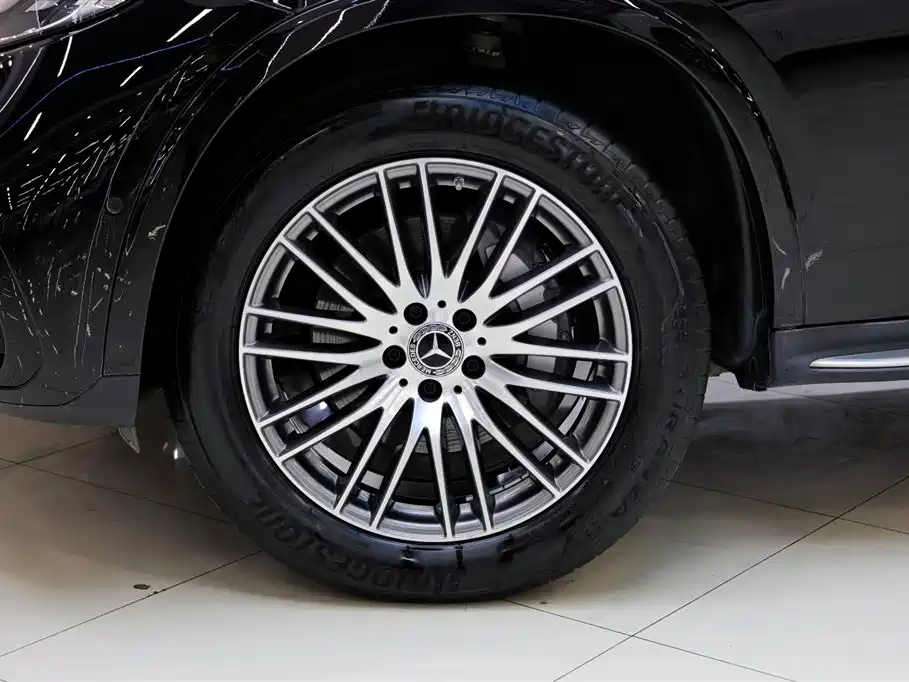 Mercedes-Benz GLC 2024 Facelift GLC 300 L 4MATIC Sport 5-seater фото 13
