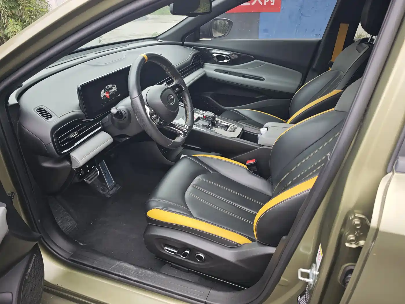 GAC Trumpchi Trumpchi Emkoo 2021 270T DCT J10 Sprinter Edition фото 4