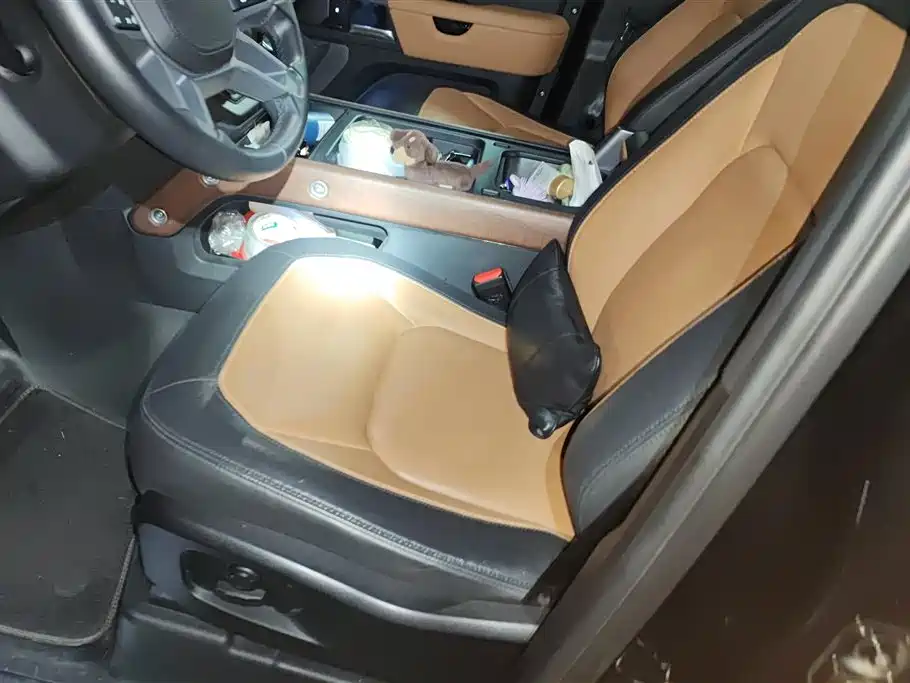 Land Rover Defender 2024 110 3.0T P400 X-DYNAMIC HSE фото 9
