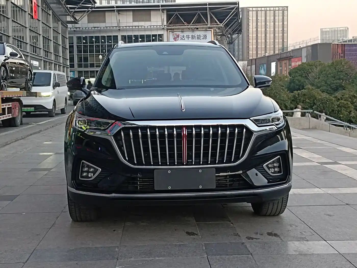 Hongqi HS5 2019 2.0T Smart Connect Enjoy Edition фото 2