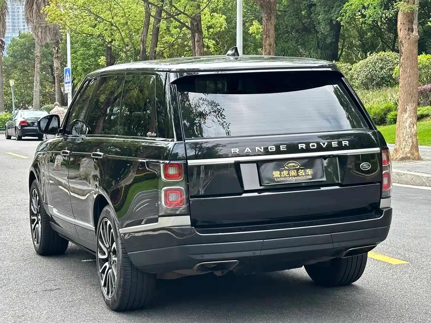 Land Rover Range Rover 2019 3.0 SCV6 Heritage Edition фото 5
