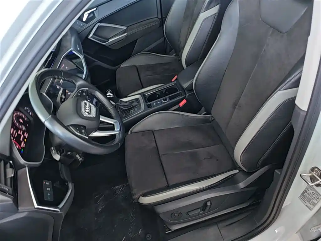 Audi Q3 2019 35 TFSI Progressive Sport фото 15
